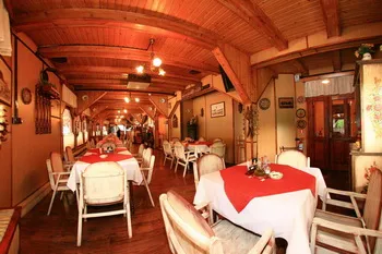 Cazare Targu Mures - Corunca - zona Vatman - Pensiune Restaurant Lyra