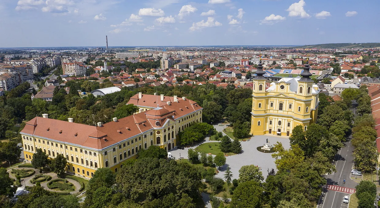 Oradea | Palatul Episcopiei si Catedrala Romano-Catolica | Parcul Baroc