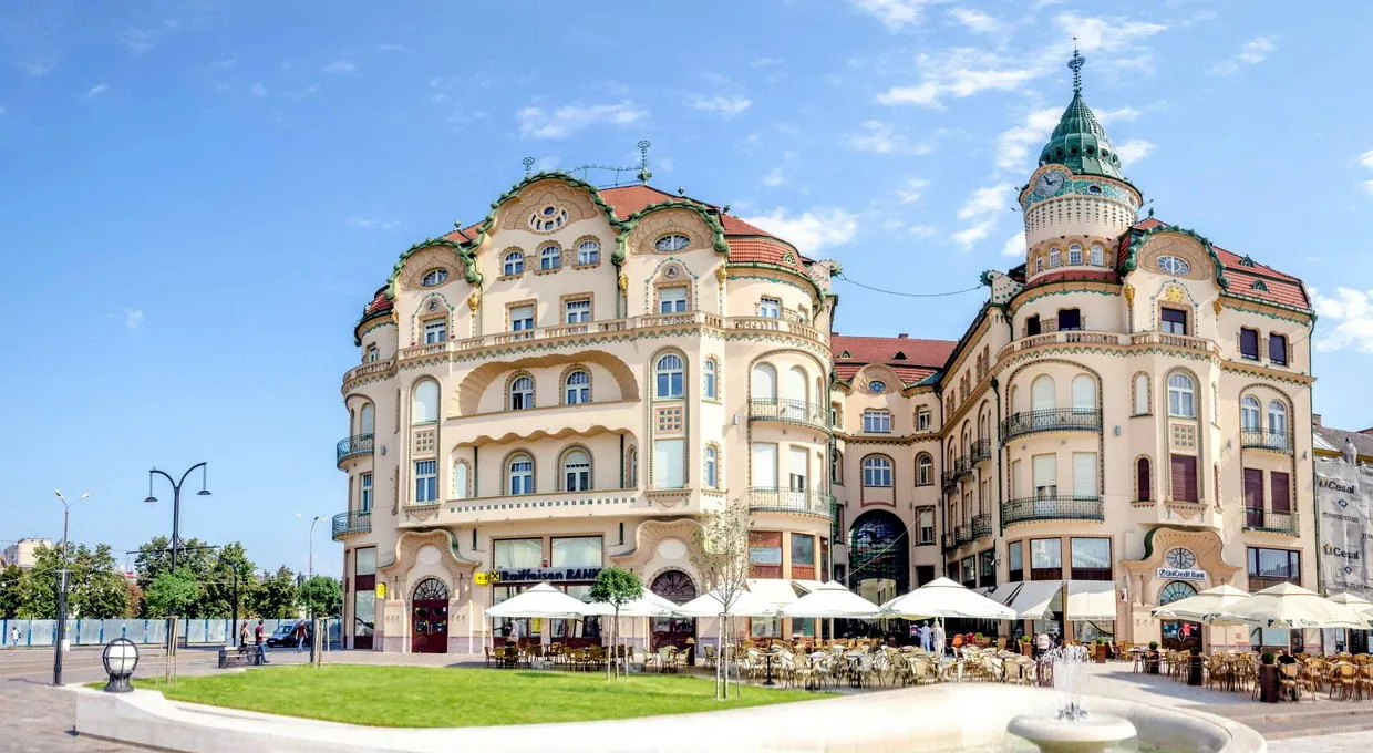 Oradea | Palatul Vulturul Negru | Piata Unirii