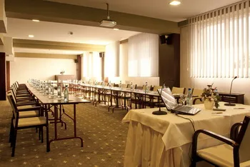 Apollo Wellness Club Hotel Sangeorgiu de Mures Business Centre - Conferinte