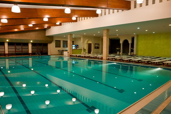 Apollo Wellness Club Hotel Sangeorgiu de Mures SPA