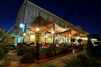 Cazare in Baile Felix - Hotel Perla ***, rezervari online in Baile Felix: Hotel Cazare in Baile Felix - Hotel Perla ***, rezervari online in Baile Felix: Hotel