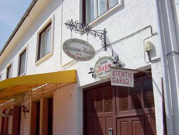 Cazare in Covasna - Vila Kadar, rezervari online in Covasna: Vila ** Cazare in Covasna - Vila Kadar, rezervari online in Covasna: Vila **