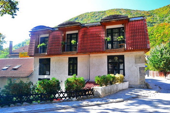 cazare baile herculane - Cazare in Băile Herculane - Casa Lorabella ***, rezervari online in Băile Herculane: Casa ***