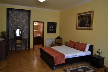 Cazare Brasov - Casa Republicii - Brasov centru - Judetul Brasov