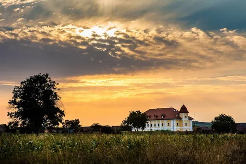 Cazare Ogra - Hotel Castel Haller - Judetul Mures