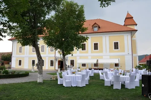 Cazare Ogra - Hotel Castel Haller - Judetul Mures