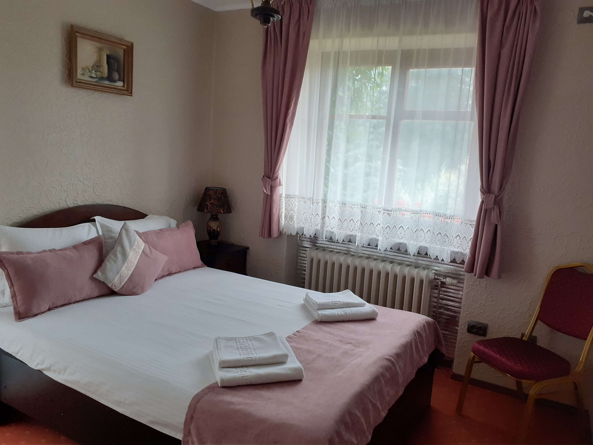Szállás Radóc (Radauti) - Hotel Fast Panzió - Szucsáva megye - Suceava