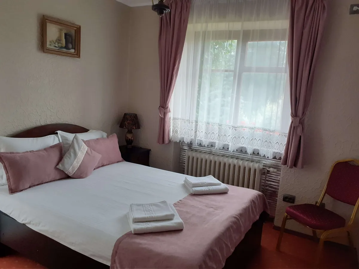 Cazare Radauti - Hotel Pensiune Fast - Judetul Suceava