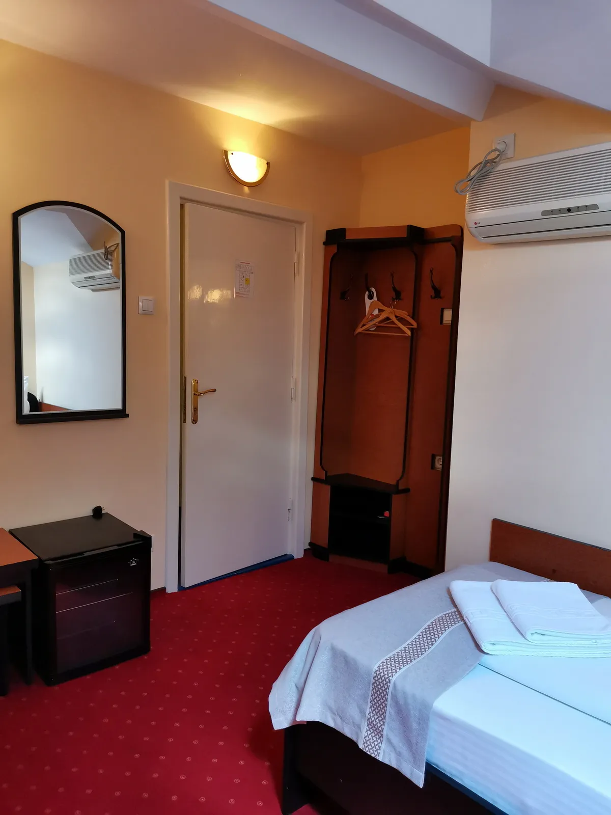 Cazare Radauti - Hotel Pensiune Fast - Judetul Suceava