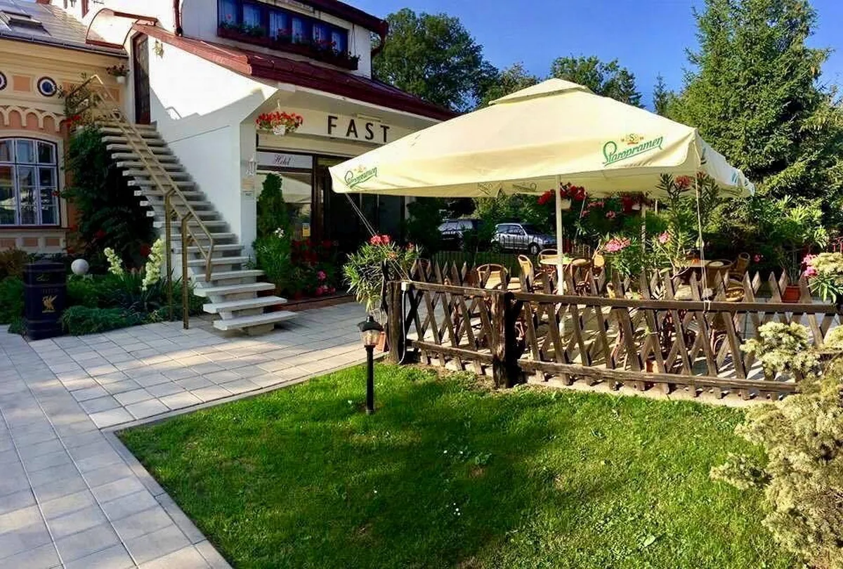 Szállás Radóc (Radauti) - Hotel Fast Panzió - Szucsáva megye - Suceava