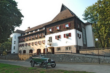 Cazare in Sighetu Marmatiei - Hotel Gradina Morii ***, rezervari online in Sighetu Marmatiei: Hotel *** cazare rona de jos - Cazare in Sighetu Marmatiei - Hotel Gradina Morii ***, rezervari online in Sighetu Marmatiei: Hotel ***