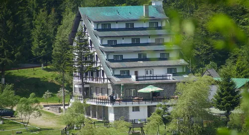 Cazare Transfagarasan - Comuna Arefu - Lacul Vidraru - Cabana Cumpana - Judetul Arges