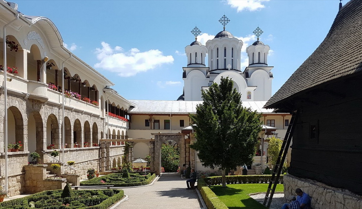Gradina Manastirii Sf. Maria din Techirghiol