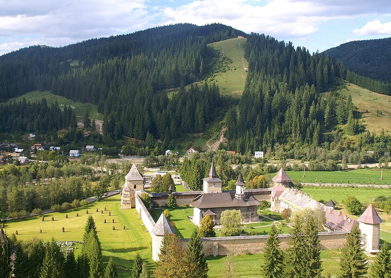 Manastirea Sucevita - Biserica Invierea Domnului - Bucovina