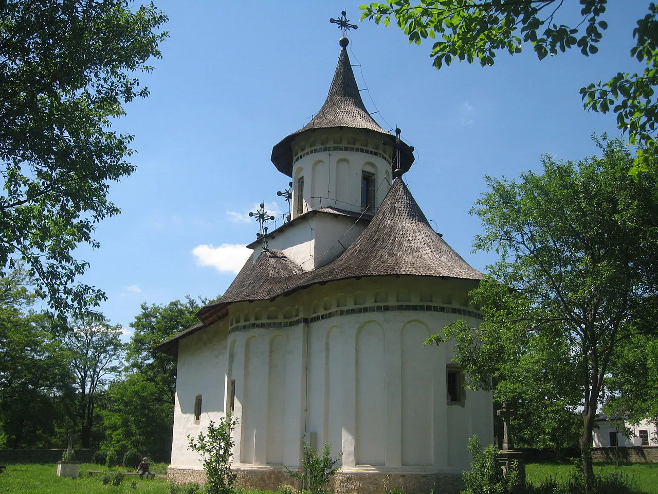 Manastirea Patrauti - Biserica Inaltarea Sfintei Cruci - Bucovina