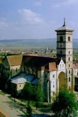 Prezentare in imagini: descriere, poze, harta, cazare, atractii–drumetii Alba Iulia Cazare