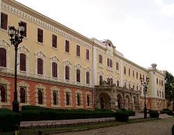 Prezentare in imagini: descriere, poze, harta, cazare, atractii–drumetii Alba Iulia Cazare Prezentare in imagini: descriere, poze, harta, cazare, atractii–drumetii Alba Iulia Cazare
