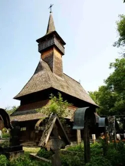 Biserica de lemn Ieud Turism Biserici de lemn din Maramures Cazare