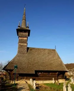Biserica de lemn Rogoz Turism Biserici de lemn din Maramures Cazare