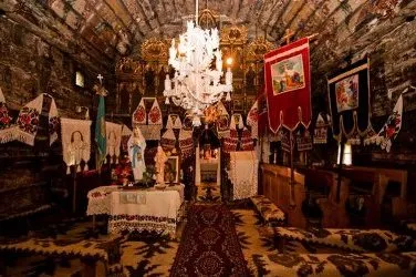 Biserica de lemn Surdesti Turism Biserici de lemn din Maramures Cazare