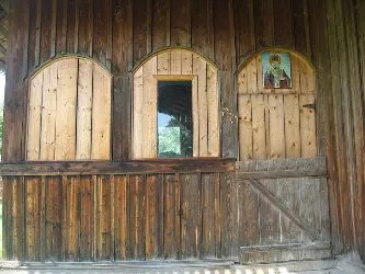 Biserica de lemn din Colacu Turism Biserici din Suceava Cazare