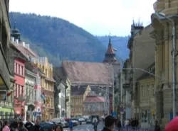 Prezentare in imagini: descriere, poze, harta, cazare, atractii–drumetii Brasov Cazare