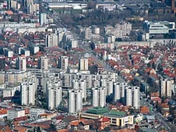 Prezentare in imagini: descriere, poze, harta, cazare, atractii–drumetii Brasov Cazare