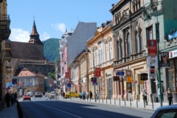 Prezentare in imagini: descriere, poze, harta, cazare, atractii–drumetii Brasov Cazare