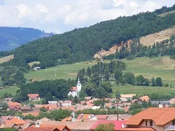 Prezentare in imagini: descriere, poze, harta, cazare, atractii–drumetii Cadiseni Cazare