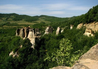 Prezentare in imagini: descriere, poze, harta, cazare, atractii–drumetii Gradina Zmeilor Cazare