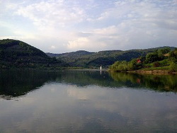 Prezentare in imagini: descriere, poze, harta, cazare, atractii–drumetii Lacul Bezid Cazare