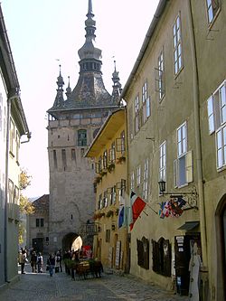 Prezentare in imagini: descriere, poze, harta, cazare, atractii–drumetii Sighisoara   Cazare