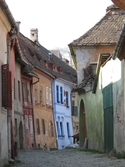 Prezentare in imagini: descriere, poze, harta, cazare, atractii–drumetii Sighisoara   Cazare